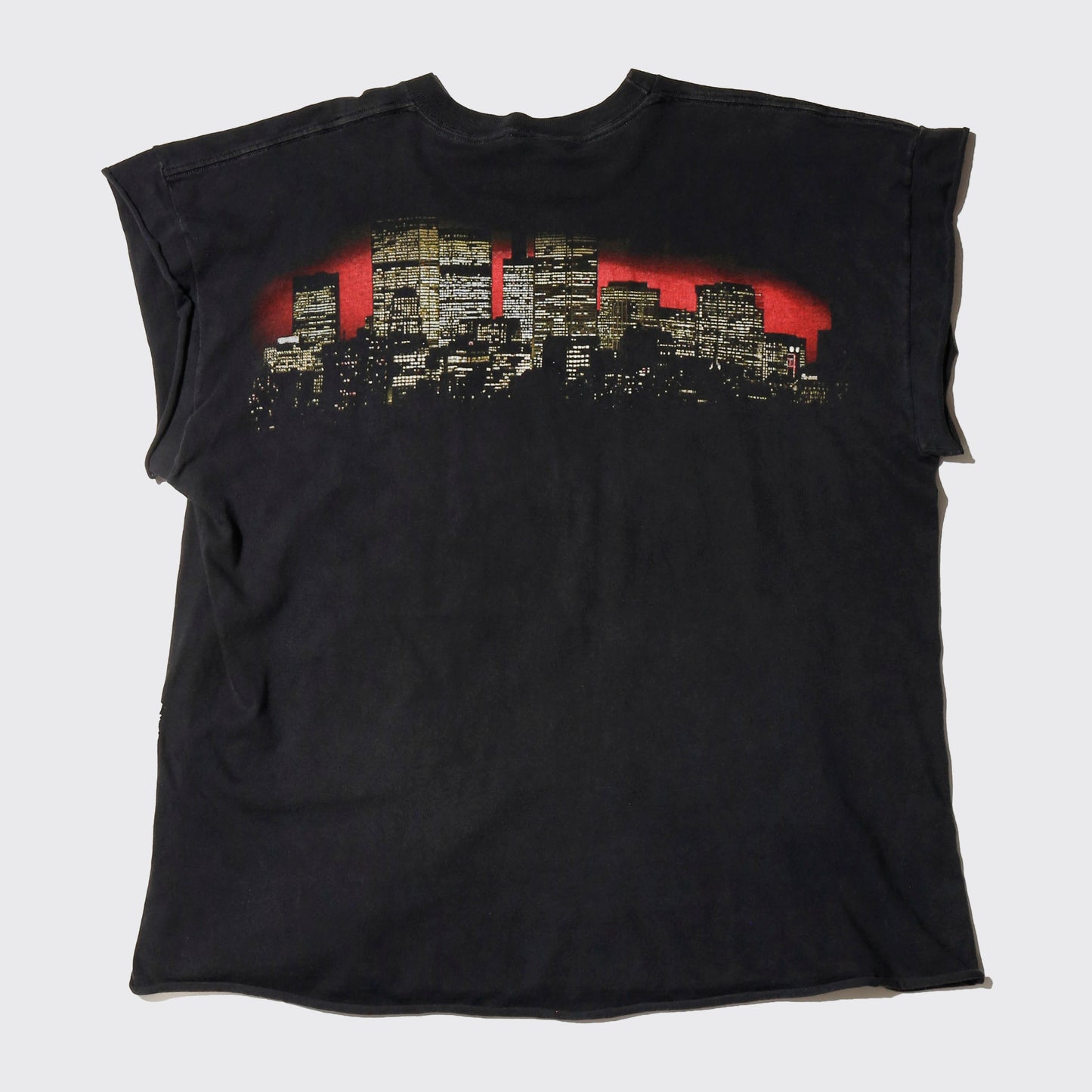 *one-off "the world is yours" hand screen n/s t-shirt