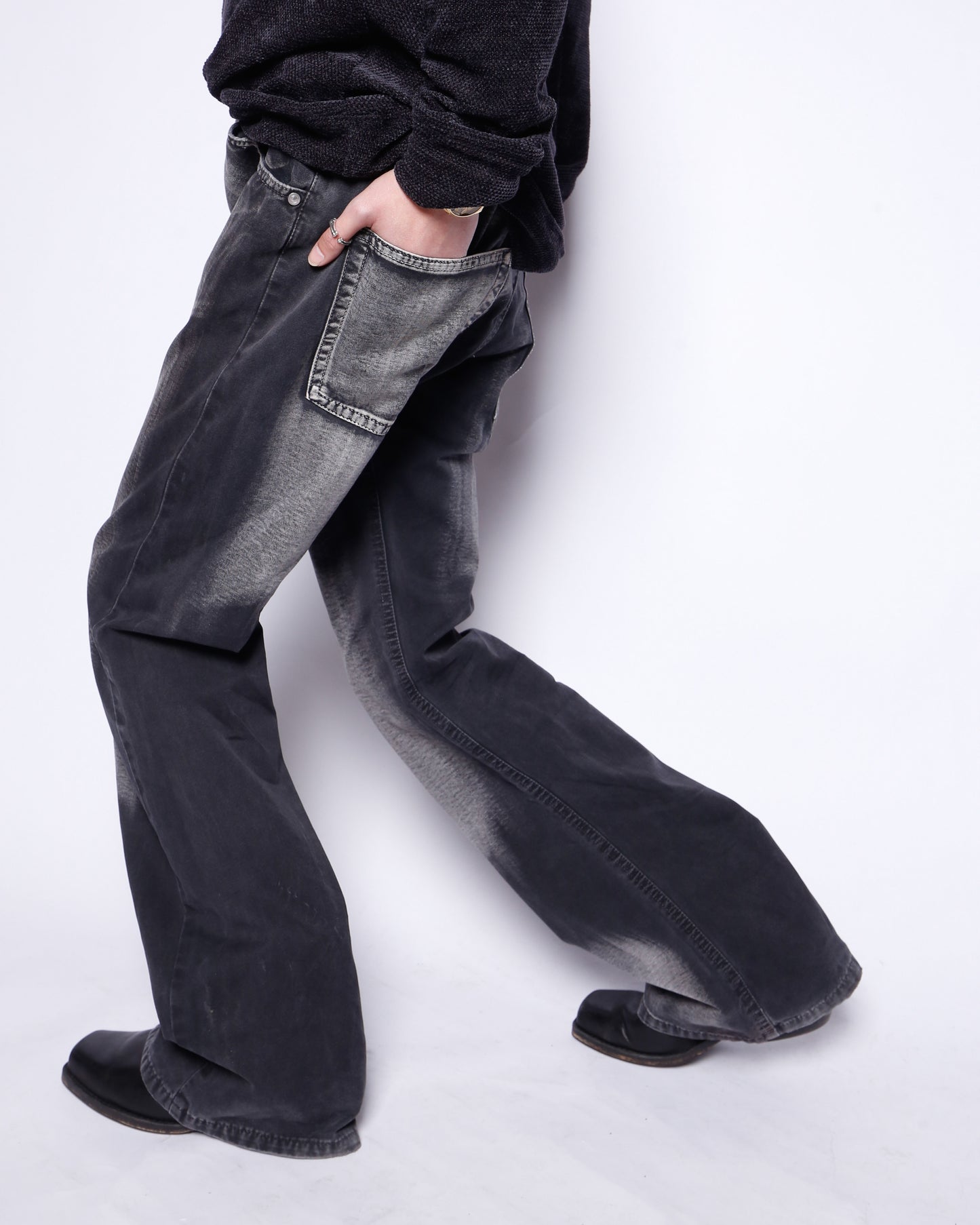 vintage aging flare jeans