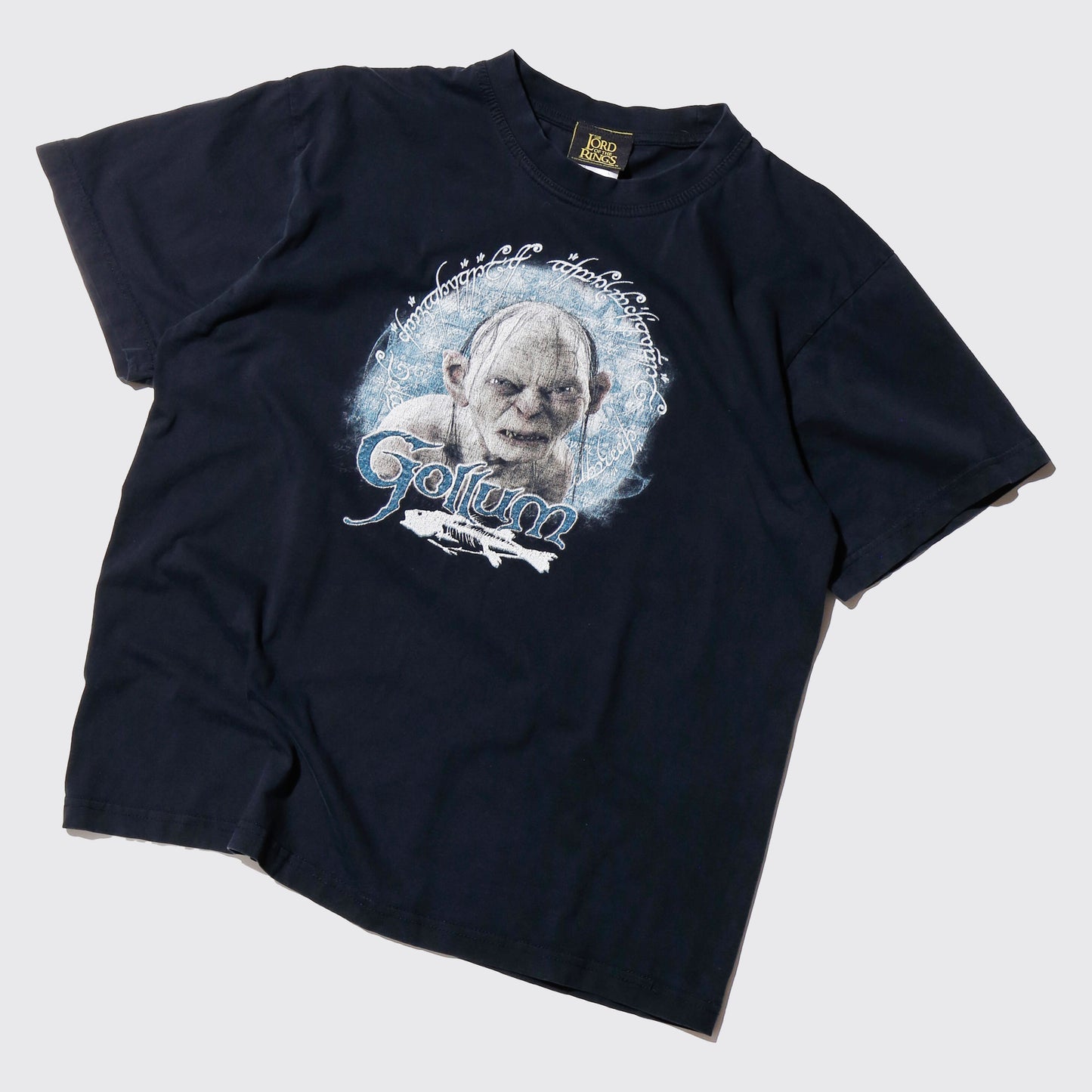 vintage 00's Lord of the Rings "Gollum" t-shirt