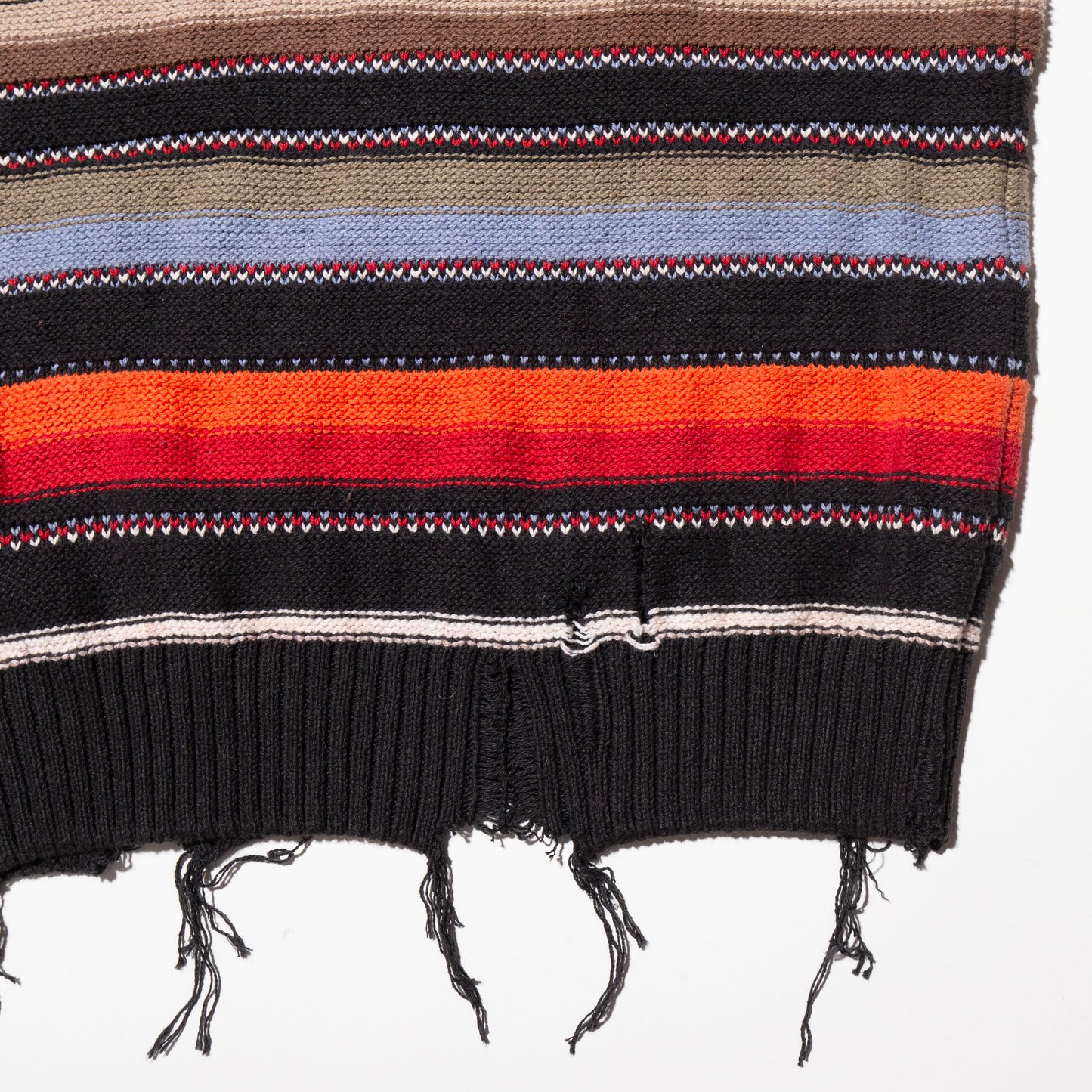 vintage broken border sweater