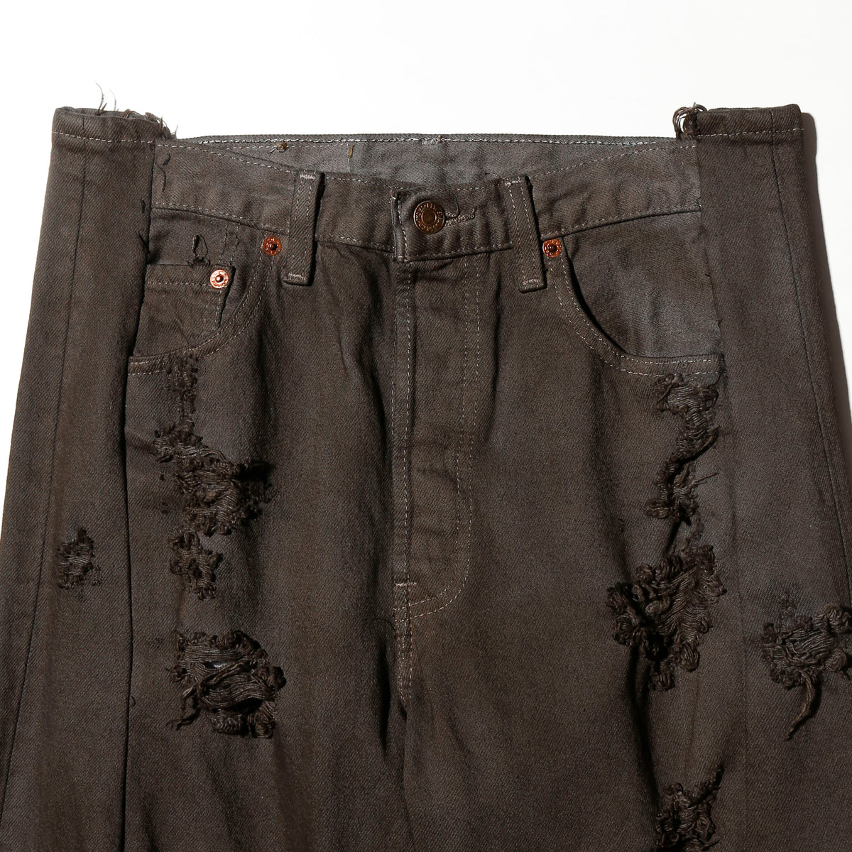 *one-off broken cargo upside down jeans: model-maddy finish