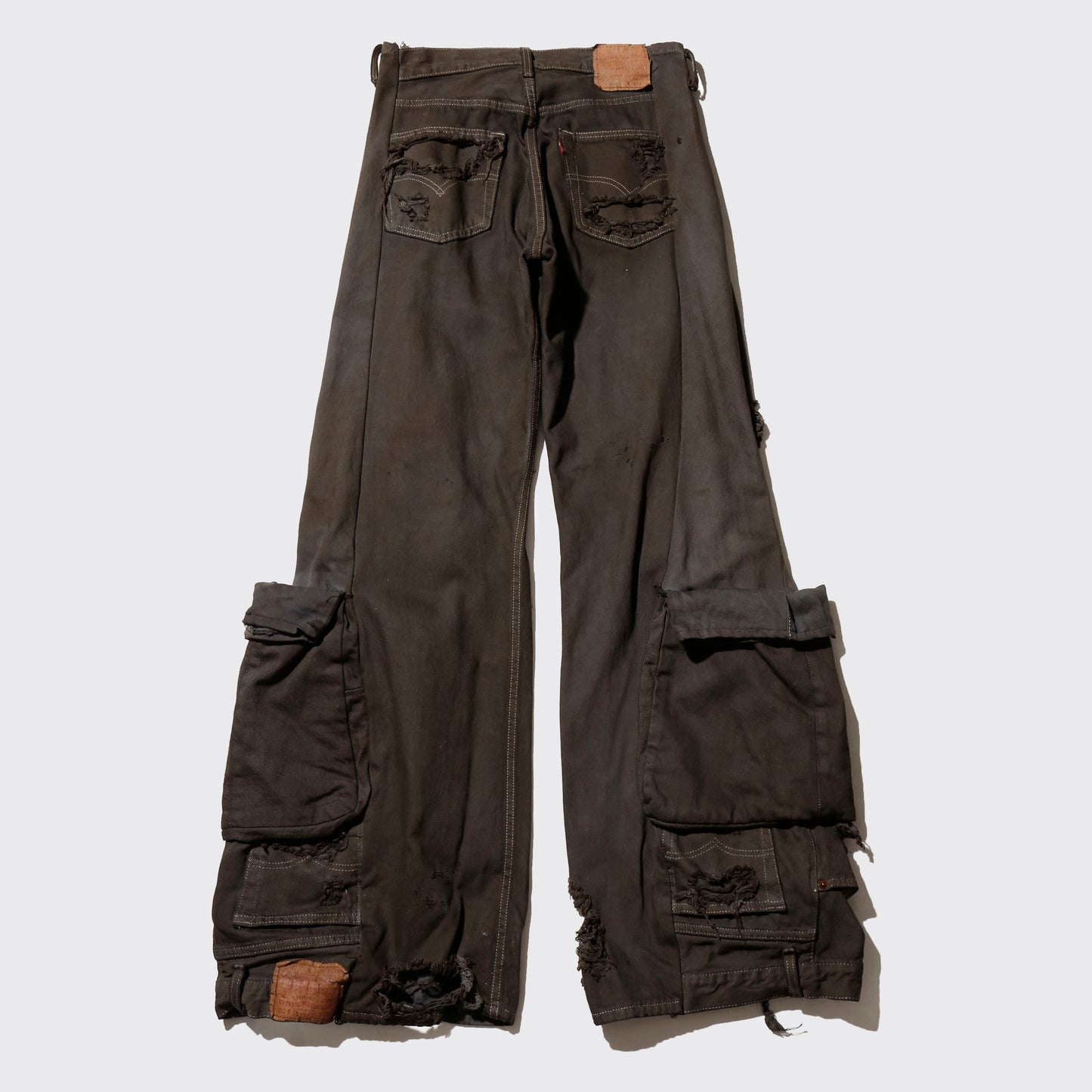 *one-off broken cargo upside down jeans: model-maddy finish
