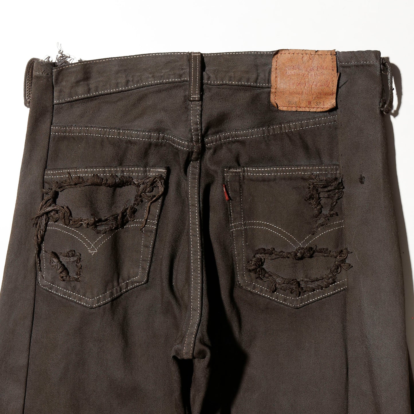 *one-off broken cargo upside down jeans: model-maddy finish