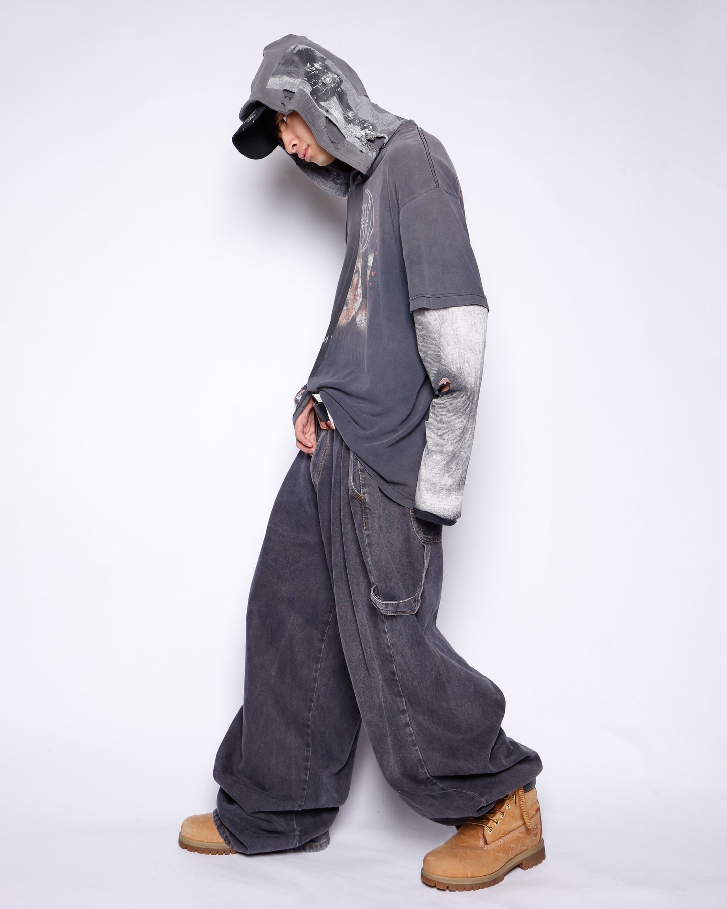 *one-off resized tuck jumbo baggy jeans