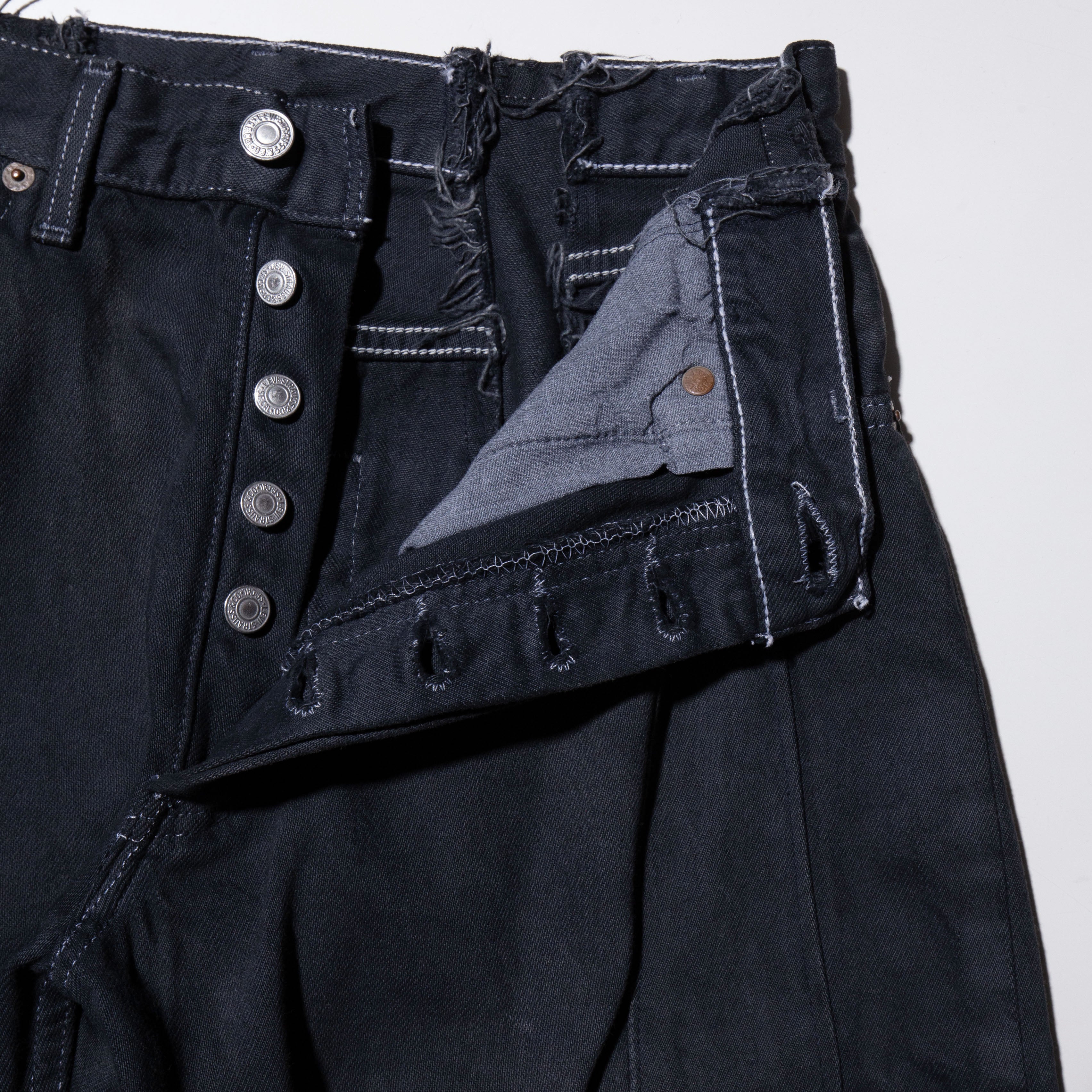 noillリメイクデニム リーバイス 再構築デニム ヴィンテージのLevi